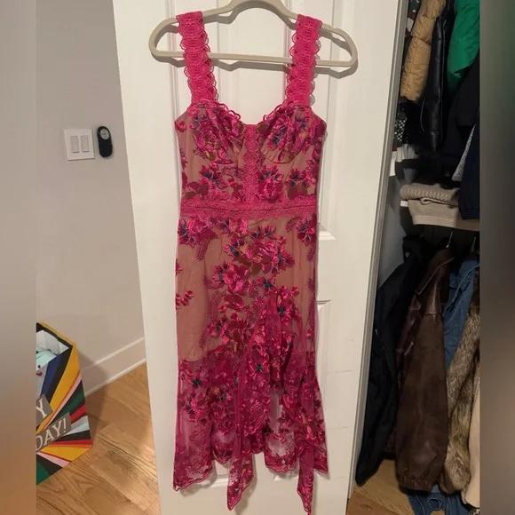 Bronx and Banco Eva Midi Dress in Pink/Fuchsia Size Small - www.disolcolor.com Bronx and Banco Eva Midi Dress in Pink/Fuchsia Size Small - www.disolcolor.com